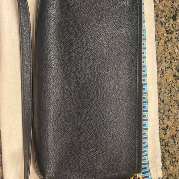 Tory Burch purse used a couple of times. - Picture 6 of 9